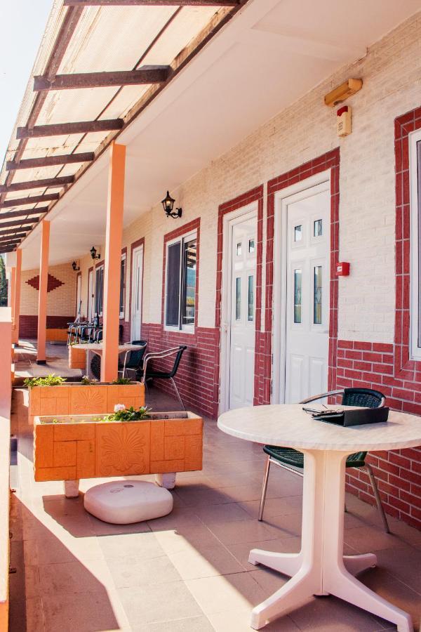 Limanaki Apartments ฟาลิรากี ภายนอก รูปภาพ